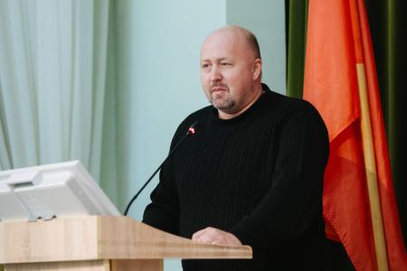 Николай Харитонов провел встречу с представителями общественных организаций и студентами Дальневосточного государственного медицинского университета