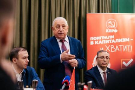 Николай Харитонов поздравил учащихся с Татьяниным днём!