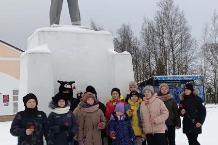 Коммунисты Новгородской области почтили память Владимира Ильича Ленина