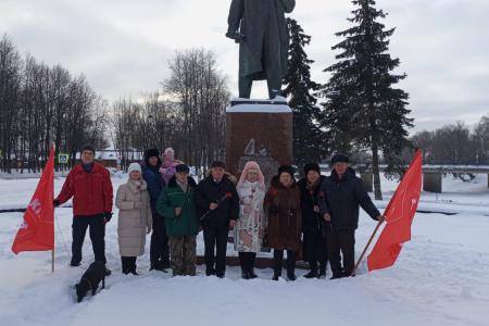 Коммунисты Новгородской области почтили память Владимира Ильича Ленина