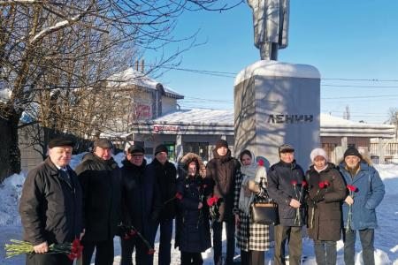 Подмосковные коммунисты: «Трудясь, мы знаем: Ленин - с нами!»