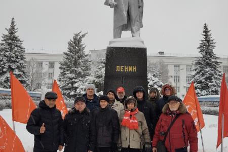 Коммунисты Самарской области почтили память Владимира Ильича Ленина