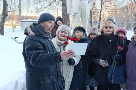 Подмосковные коммунисты: «Трудясь, мы знаем: Ленин - с нами!»