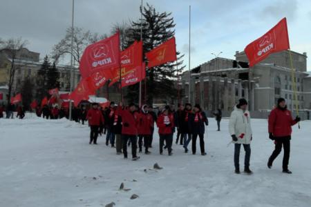 Саратовские коммунисты почтили память В.И Ленина