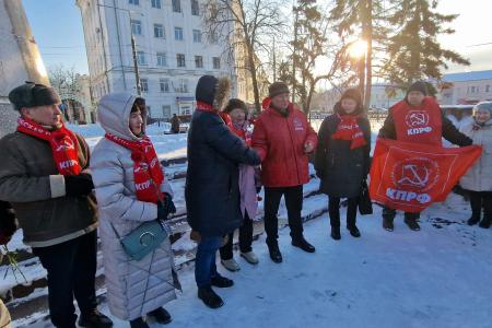 В  Рязани  почтили  память В.И. Ленина
