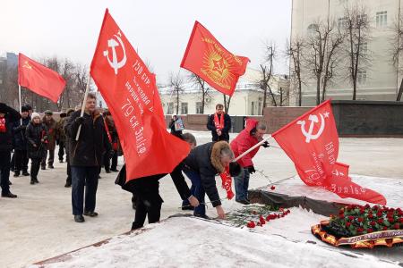 Воронежские коммунисты почтили память защитников города