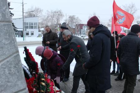 Пензенские коммунисты почтили память Героев блокадного Ленинграда