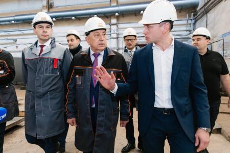 Кандидат в Президенты Российской Федерации Н.М. Харитонов побывал на оренбургском предприятии "Технопром"