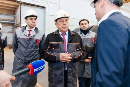 Кандидат в Президенты Российской Федерации Н.М. Харитонов побывал на оренбургском предприятии "Технопром"