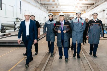 Кандидат в Президенты Российской Федерации Н.М. Харитонов побывал на оренбургском предприятии "Технопром"