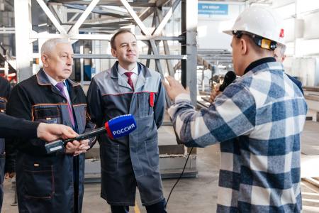 Кандидат в Президенты Российской Федерации Н.М. Харитонов побывал на оренбургском предприятии "Технопром"