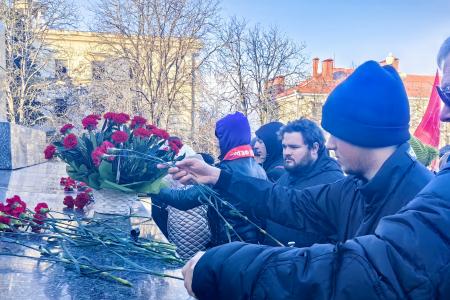 В Севастополе почтили память В. И. Ленина
