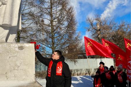 Тульские коммунисты почтили память В.И. Ленина