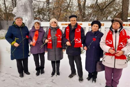В  Рязани  почтили  память В.И. Ленина