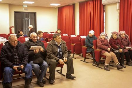 Республика Калмыкия. Лидер местных коммунистов Николай Нуров провел встречи с избирателями в Городовиковском районе
