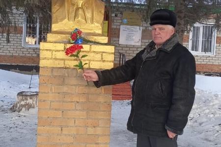 В Омской области, как и во всей стране, прошли мемориальные акции, посвященные 100-летию со дня смерти В.И. Ленина