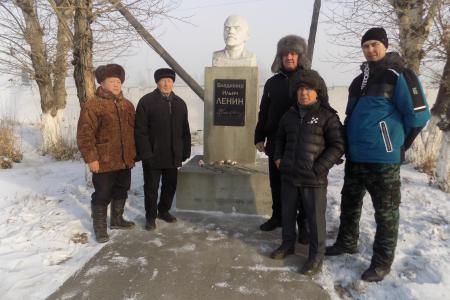 «Ленин жил! Ленин жив! И Ленин будет жить!» – коммунисты Забайкалья в 100-летие Дня памяти Владимира Ильича