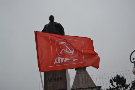 Астраханские коммунисты почтили память В.И. Ленина
