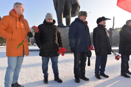 В Новосибирске почтили память Владимира Ильича Ленина