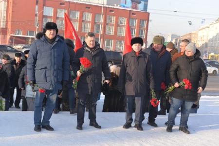 В Новосибирске почтили память Владимира Ильича Ленина