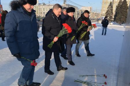 В Новосибирске почтили память Владимира Ильича Ленина