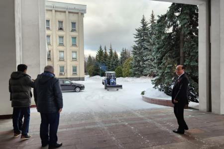 В канун Нового года К.К. Тайсаев встретился с послом КНДР Син Хон Чхолем