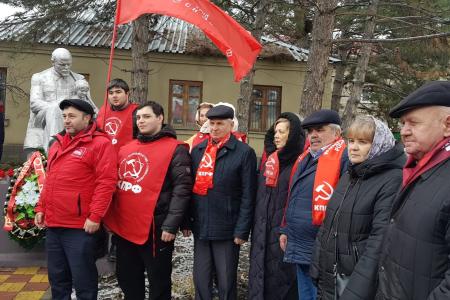 Память и верность Ленину в сердцах коммунистов Карачаево-Черкесии