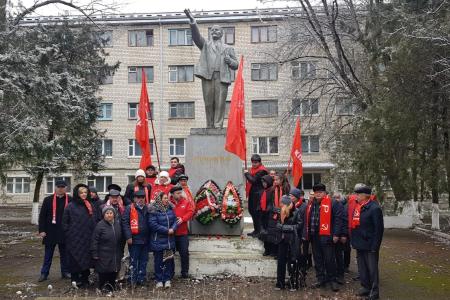 Память и верность Ленину в сердцах коммунистов Карачаево-Черкесии