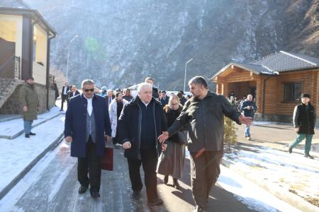 Делегация от КПРФ во главе с К.К. Тайсаевым работает на Северном Кавказе