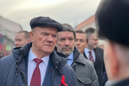 Г. А. Зюганов: Нам принципиально важна поддержка трудовых коллективов!