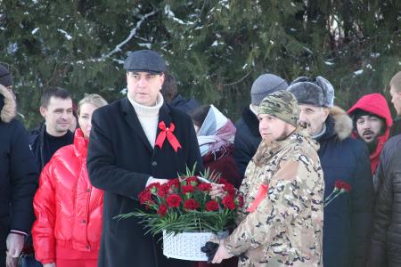 Партактив Луганска отметил 100-летие бессмертия Ленина
