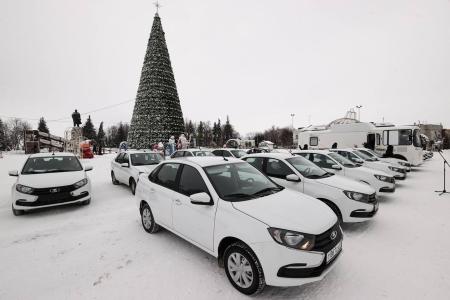 Автопарки ульяновских больниц пополнились новыми автомобилями