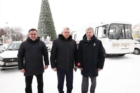 Автопарки ульяновских больниц пополнились новыми автомобилями