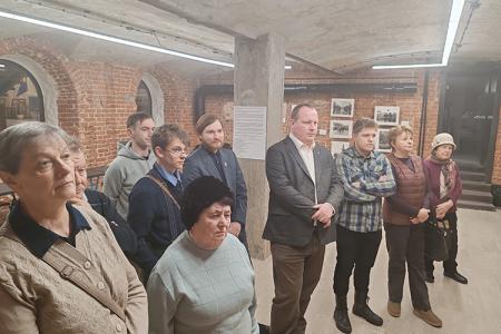 Коммунисты и комсомольцы города Иваново ознакомились с выставкой «История мемориала Красная Талка»