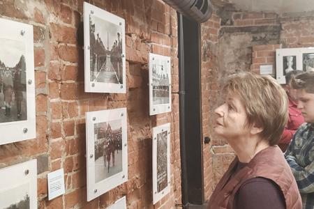 Коммунисты и комсомольцы города Иваново ознакомились с выставкой «История мемориала Красная Талка»