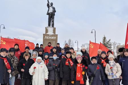 Коммунисты Самарской области почтили память Владимира Ильича Ленина