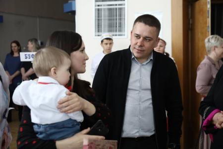 Ульяновская область. Сенатор Айрат Гибатдинов принял участие в торжественных мероприятиях по случаю старта года семьи