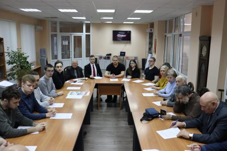 В Сталинградском обкоме КПРФ состоялся круглый стол «Заветам Ленина верны!»
