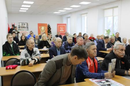 Удмуртия. Возложение цветов в Ижевске ко Дню Памяти Ленина