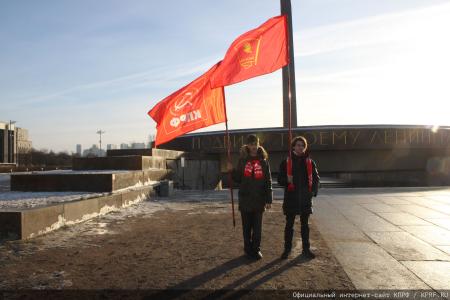 Состоялся рабочий визит делегации ЦК КПРФ во главе с Г.А. Зюгановым и Н.М. Харитоновым в Санкт-Петербург