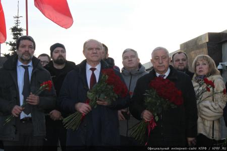Состоялся рабочий визит делегации ЦК КПРФ во главе с Г.А. Зюгановым и Н.М. Харитоновым в Санкт-Петербург
