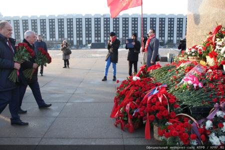 Состоялся рабочий визит делегации ЦК КПРФ во главе с Г.А. Зюгановым и Н.М. Харитоновым в Санкт-Петербург