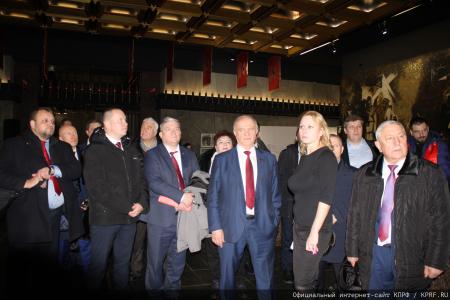 Состоялся рабочий визит делегации ЦК КПРФ во главе с Г.А. Зюгановым и Н.М. Харитоновым в Санкт-Петербург