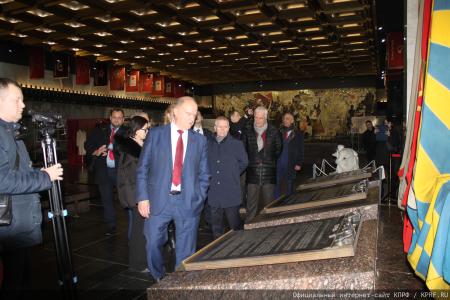 Состоялся рабочий визит делегации ЦК КПРФ во главе с Г.А. Зюгановым и Н.М. Харитоновым в Санкт-Петербург