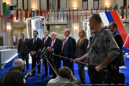 Н.М. Харитонов зарегистрирован в Центризбиркоме кандидатом на должность Президента Российской Федерации