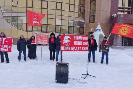 В Ямало-Ненецком автономном округе прошли митинги памяти В.И. Ленина.