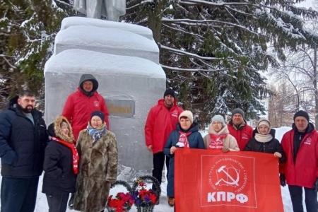 Коммунисты всей Нижегородской области почтили память В.И. Ленина
