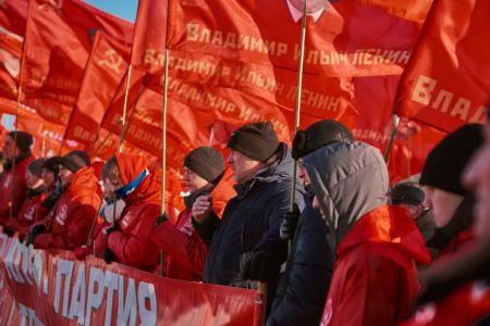 Нижний Новгород: “Дорогой Ленина - к победе социализма!”