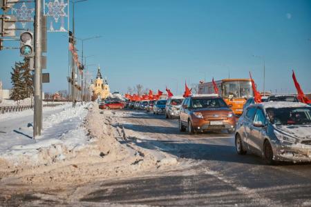 Нижний Новгород: “Дорогой Ленина - к победе социализма!”