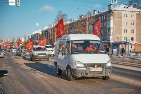 Нижний Новгород: “Дорогой Ленина - к победе социализма!”